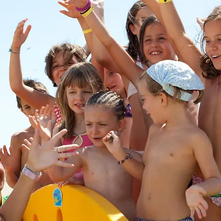 Semesteranläggning (resort) Vela Blu Village 4*