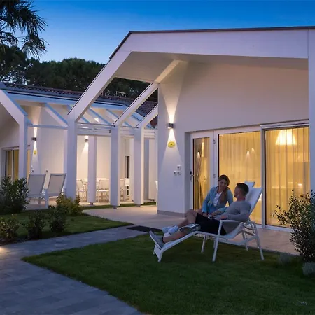 Vela Blu Village 4*